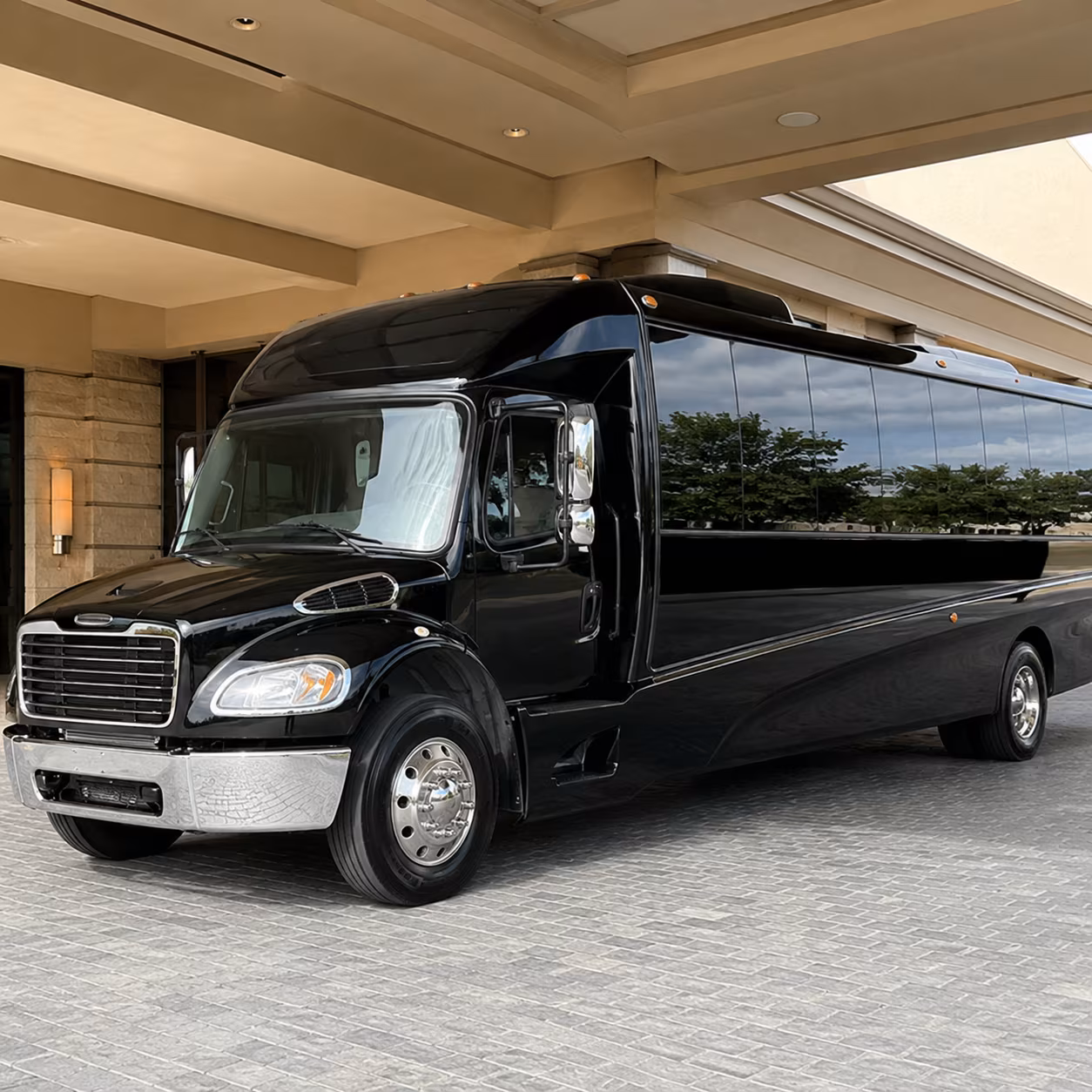 Fort Lauderdale Airport Shuttle & Transportation party bus exterior