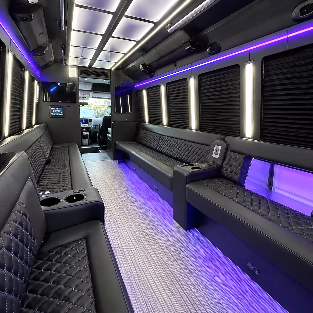 Fort Lauderdale Birthday, Sweet 16, & Quinceañera Transportation onboard seating