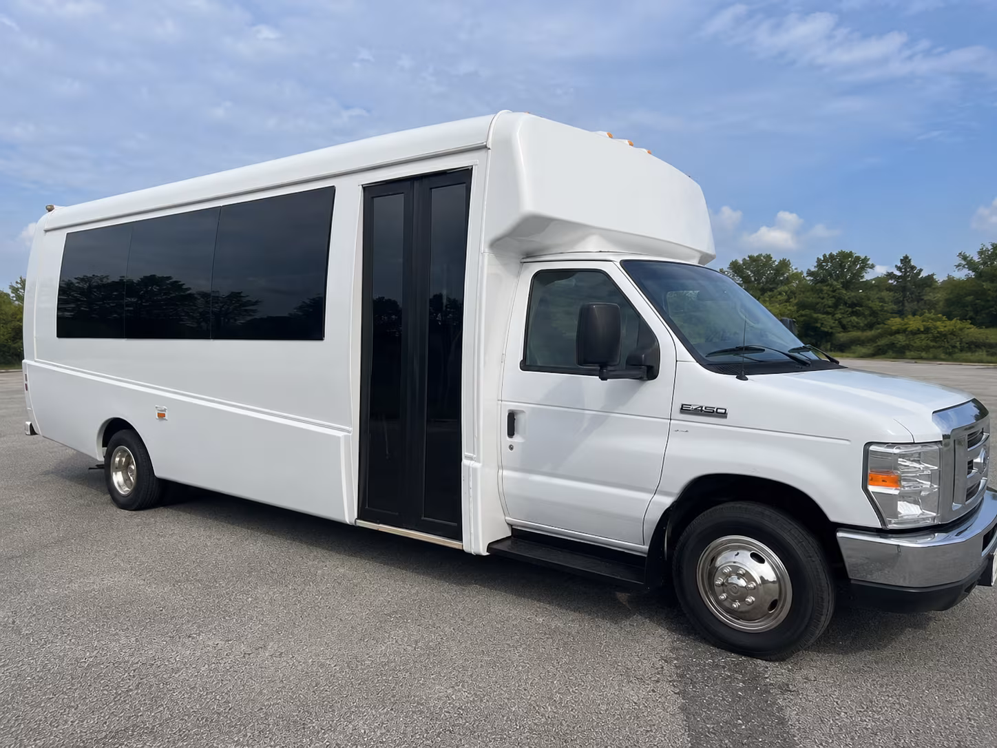 Fort Lauderdale Prom & Homecoming Transportation party bus exterior