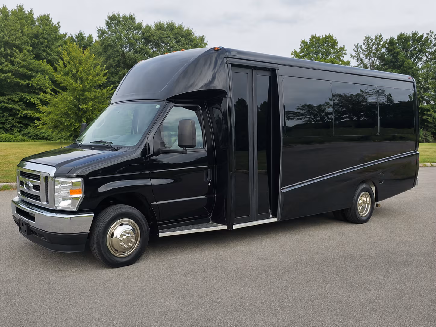 Fort Lauderdale School Event Transportation party bus exterior
