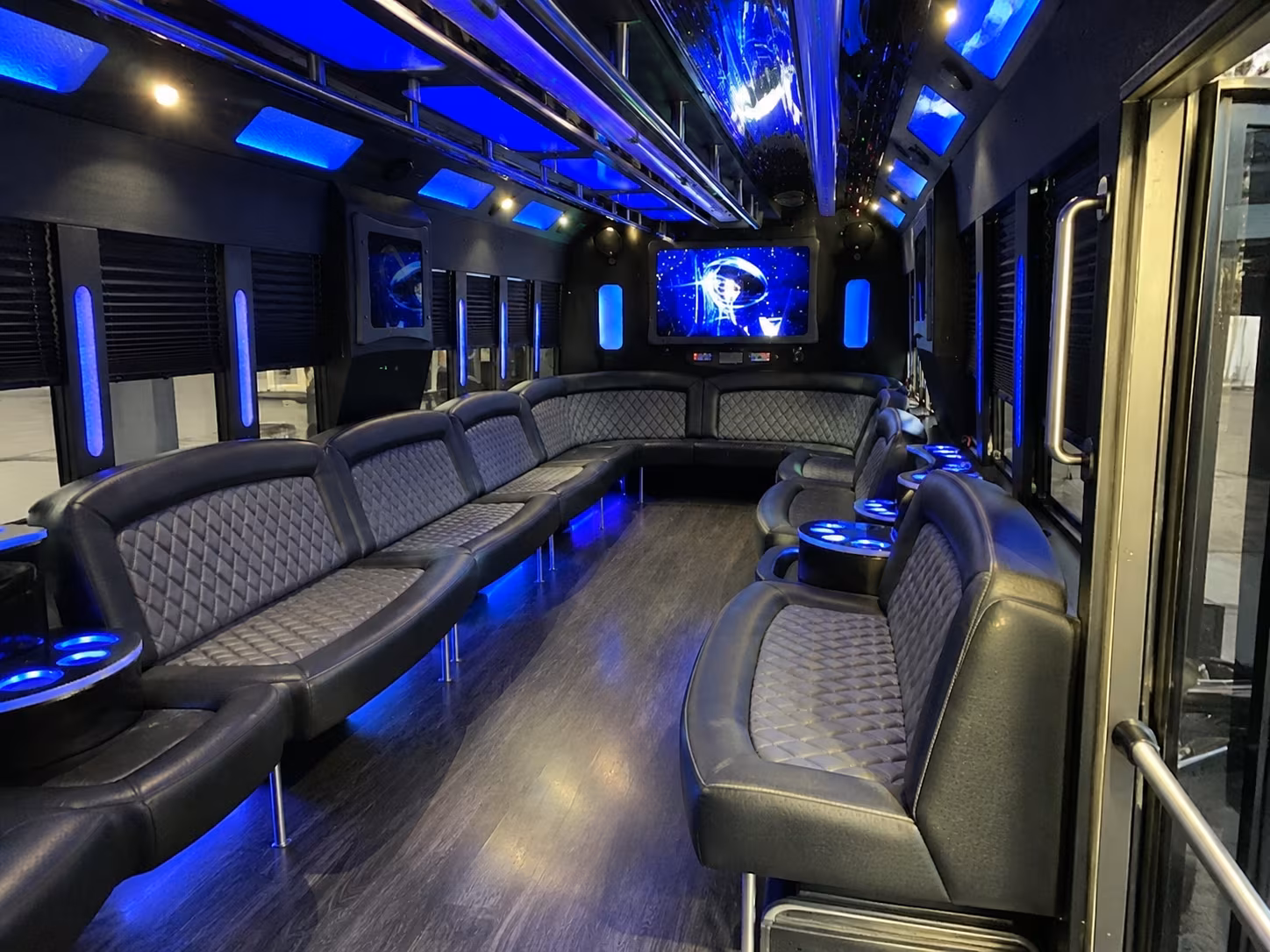 Hollywood Winery Tour & Pub Crawl Transportation