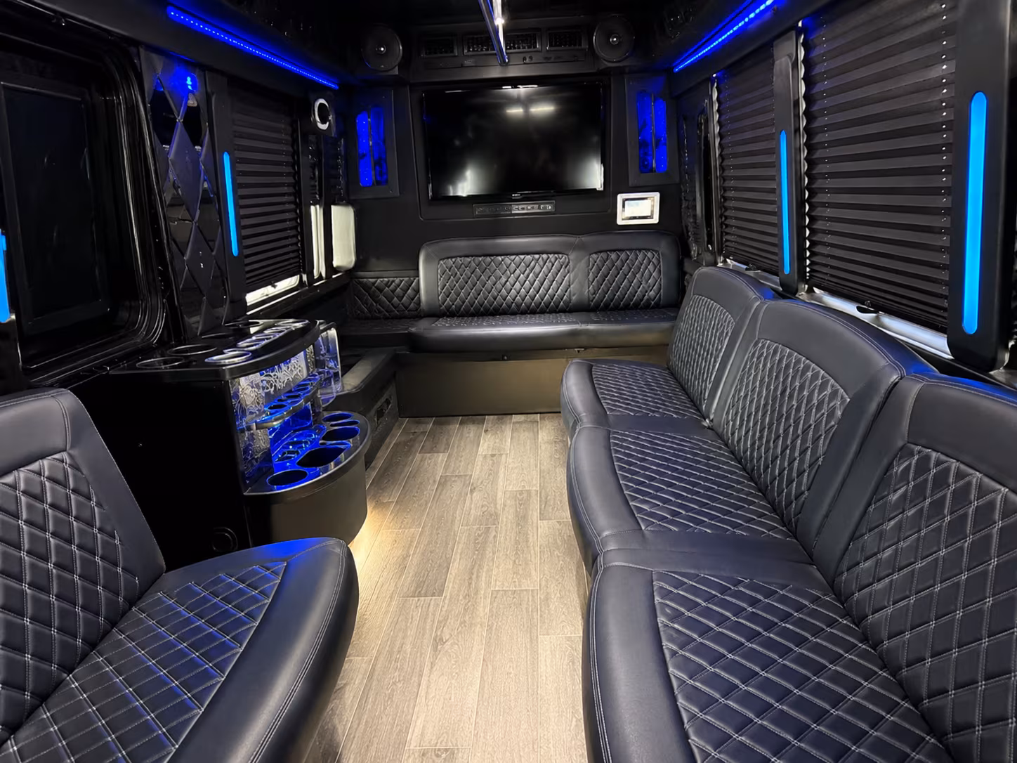Lauderhill Homecoming & Prom Party Bus Rentals
