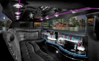 Chrysler 300 Aventura limo interior