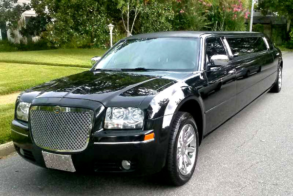 Chrysler limo rental near ft lauderdale