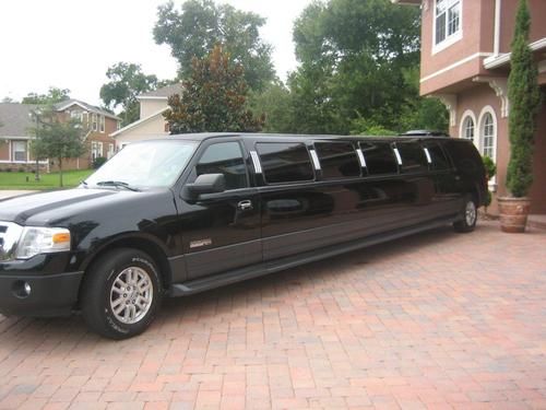 15 Passenger Limo